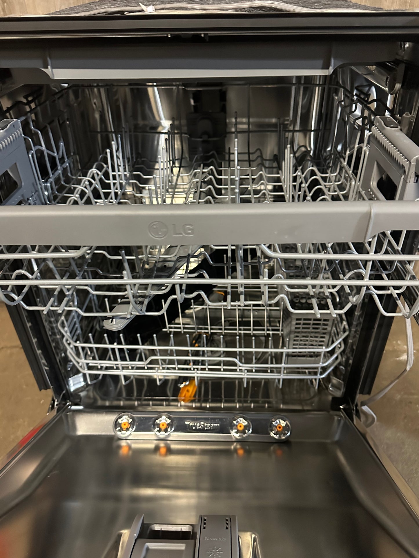 LG Dishwasher LDTS5552S